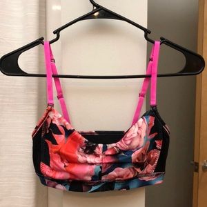 Lululemon sports bra with pads, size 4.
